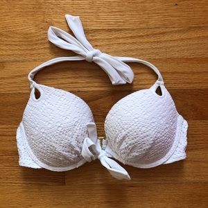 Victoria’s Secret bikini top